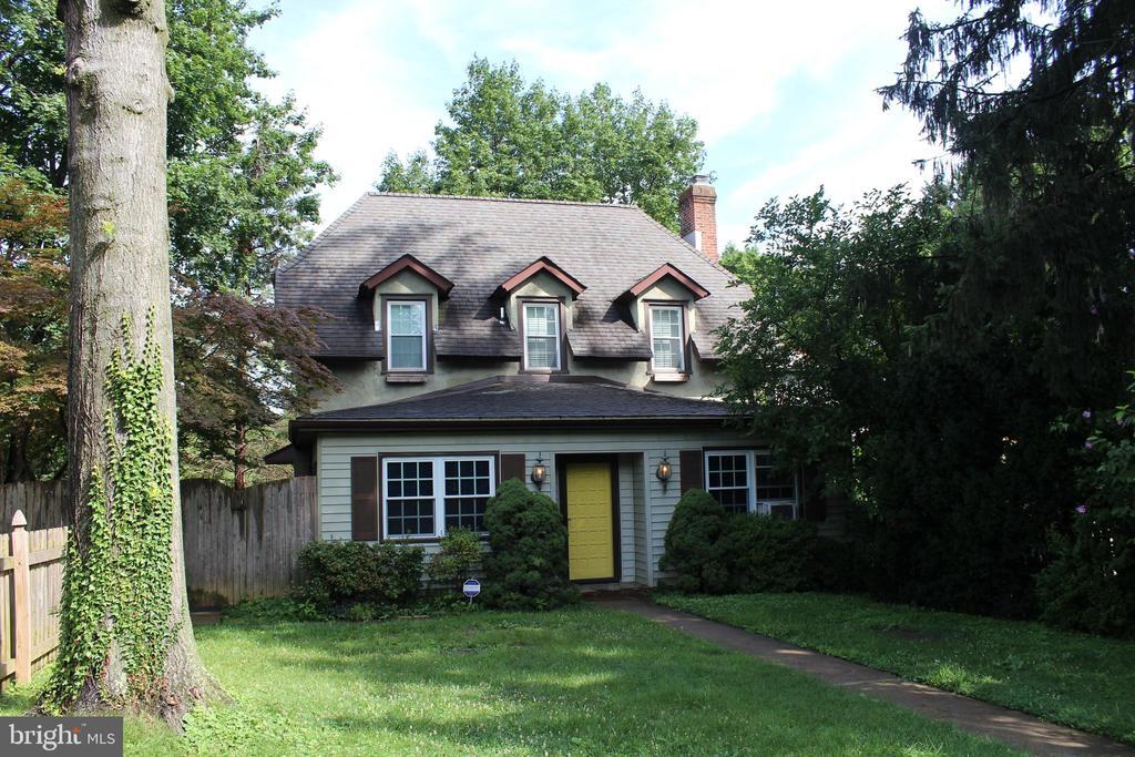 744 Rydal Rd in Jenkintown, PA - Building Photo