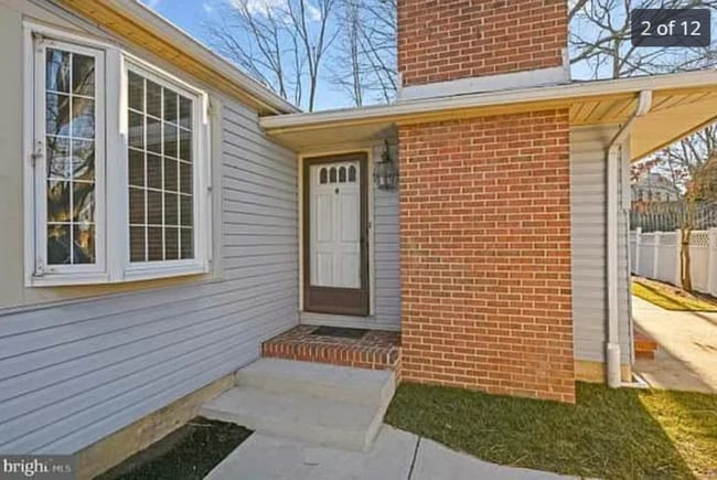 property at 752 Ticonderoga Ave