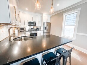 69 Falcon St in Boston, MA - Building Photo - Building Photo