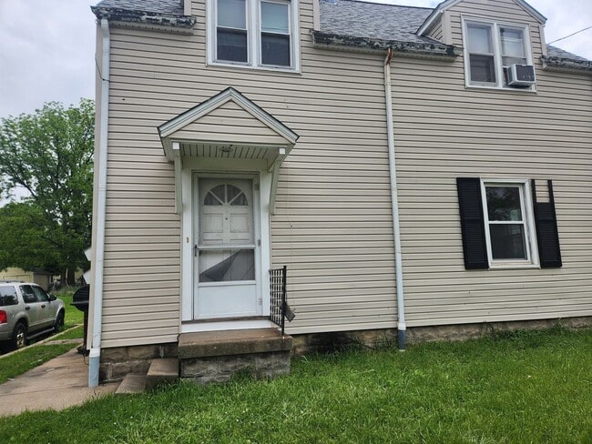 property at 1328 3rd St