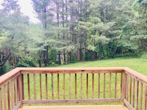 410 Onteora Blvd in Asheville, NC - Building Photo - Building Photo