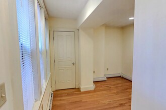 196 Commonwealth Ave, Unit #B in Boston, MA - Building Photo - Building Photo