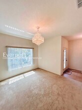 10625 Pictorial Park Dr in Tampa, FL - Building Photo - Building Photo
