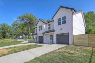427 W Linden Ave in Independence, MO - Building Photo - Building Photo