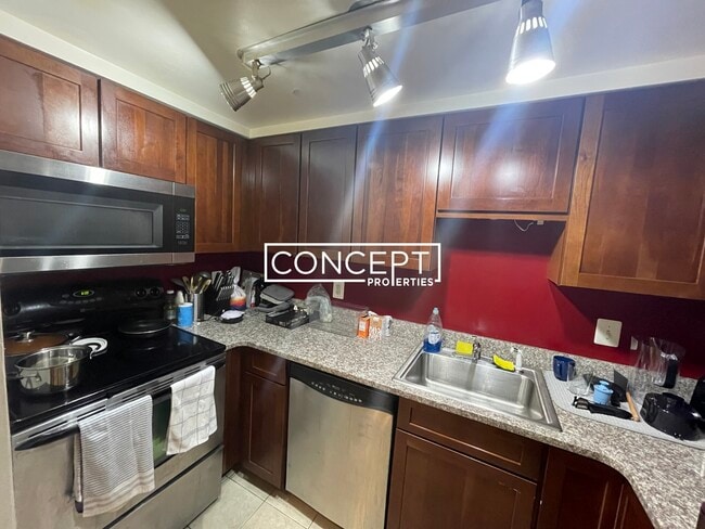 28 Symphony Rd in Boston, MA - Building Photo - Building Photo