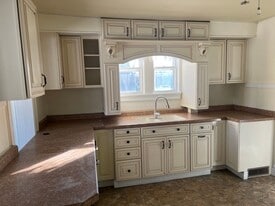 136 N Dewey Ave in Jefferson, WI - Building Photo