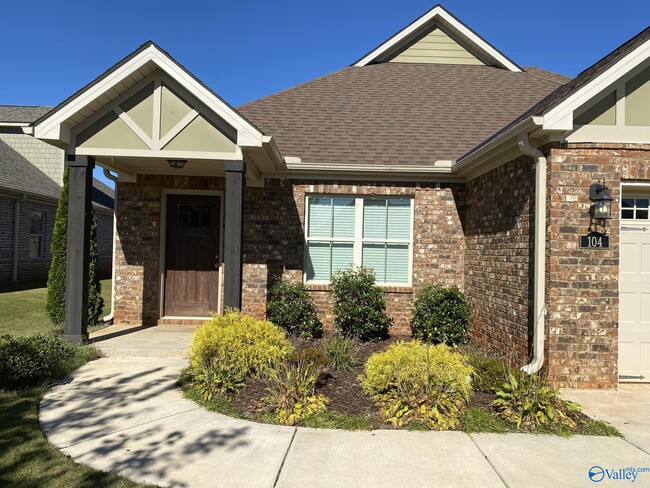 104 Kinglet Wy in Madison, AL - Building Photo - Building Photo