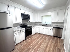 214 Harrell St in Brandon, MS - Building Photo - Building Photo