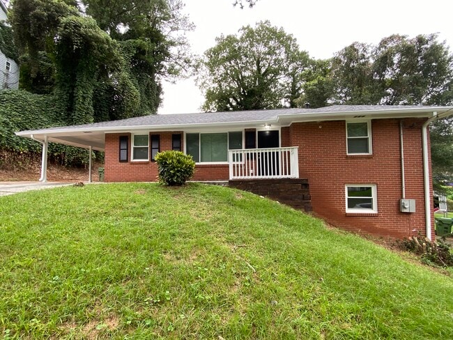 1548 Mary George Ave NW in Atlanta, GA - Building Photo - Building Photo