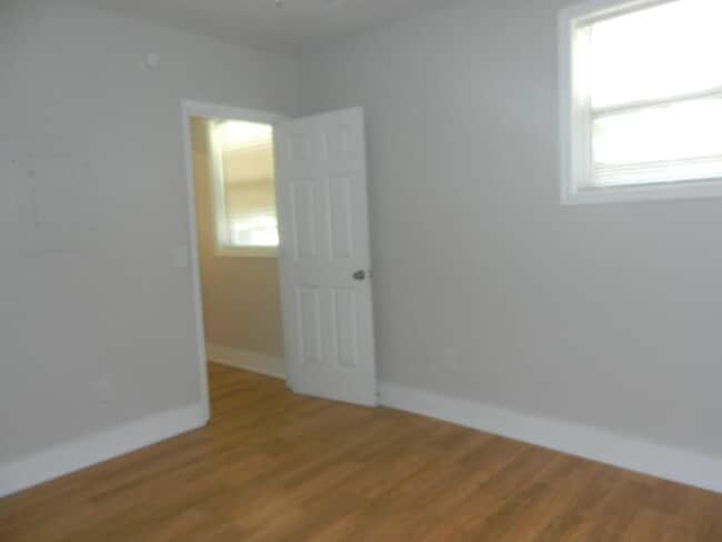 401 Colleton Loop, Unit Apt B in Walterboro, SC - Building Photo - Building Photo