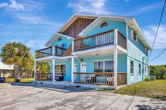 1903 Plover Ave in Fort Pierce, FL - Building Photo - Building Photo