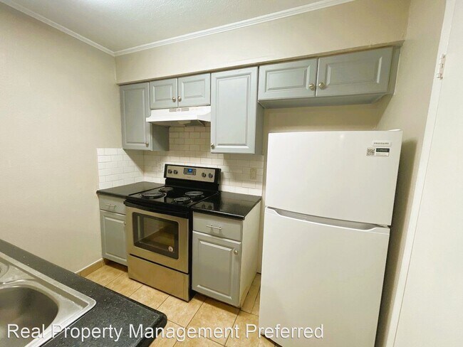 2110 Wilcrest Dr photo'