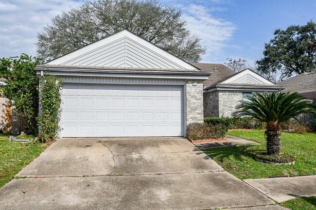 property at 11902 S Fairhollow Ln