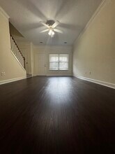 105 4th Ave, Unit 201 in Murfreesboro, TN - Building Photo - Building Photo