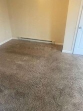 32 North St in Warren, MA - Building Photo - Building Photo