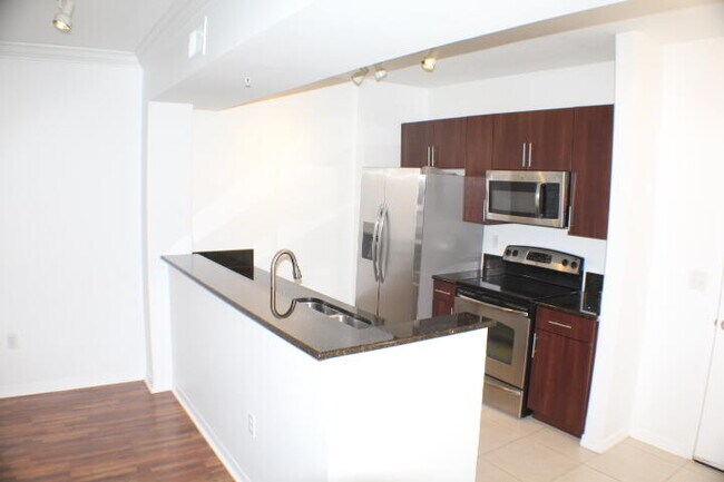 4907 Midtown Ln in Palm Beach Gardens, FL - Building Photo - Building Photo