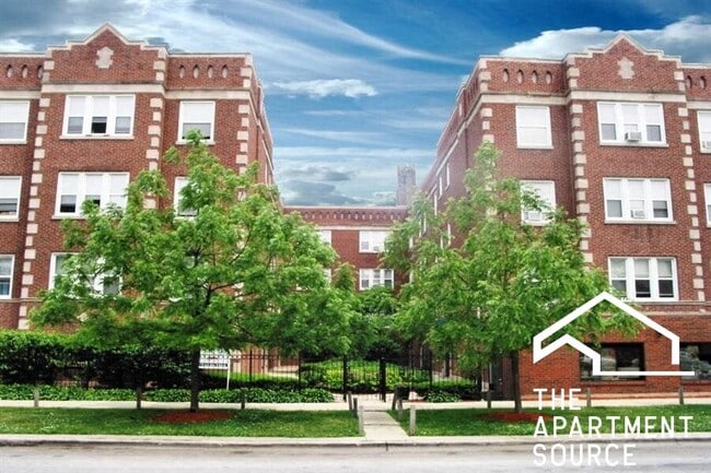 1830 W Lawrence Ave, Unit 2B