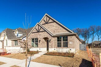 1725 Blakely Pl in Aubrey, TX - Building Photo - Building Photo