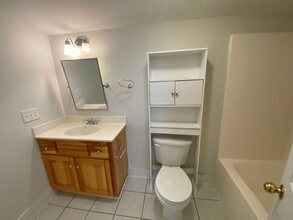 229 S Rocksprings St in Athens, GA - Foto de edificio - Building Photo