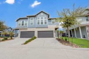 207 Club Crest Ln in Houston, TX - Building Photo