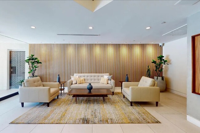 Palm Court Apartments