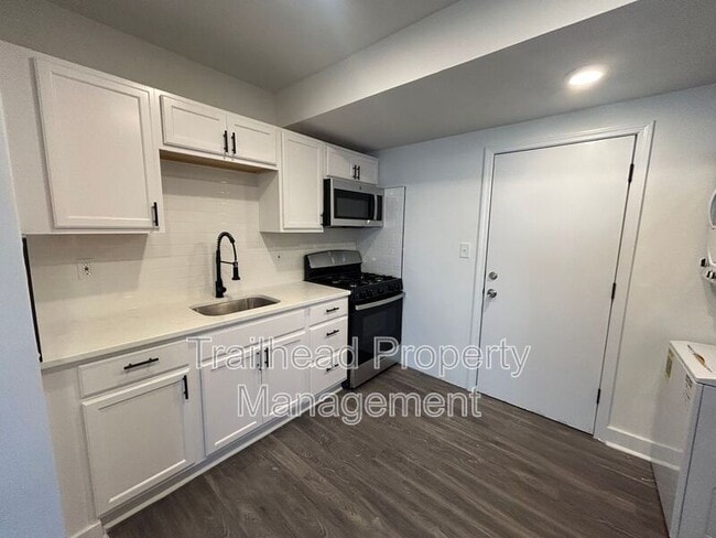 6409 Brookside Rd in Kansas City, MO - Building Photo - Building Photo