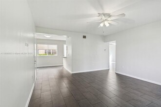 8501 Hawthorne Ave in Miami Beach, FL - Building Photo - Building Photo