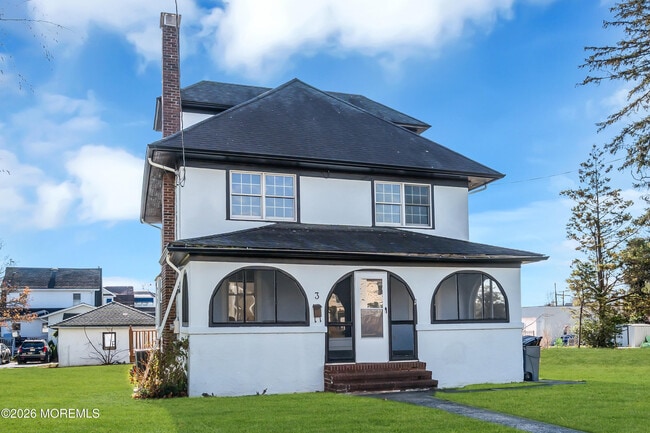 3 Royal Pl in Long Branch, NJ - Building Photo - Building Photo