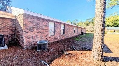 6288 Hamilton Bridge Rd in Milton, FL - Building Photo - Building Photo