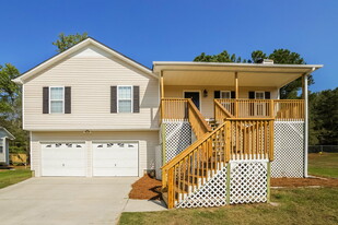 425 River Trace Dr in Villa Rica, GA - Building Photo
