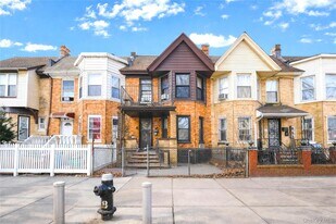 123-16 Hillside Ave. in Queens, NY - Building Photo