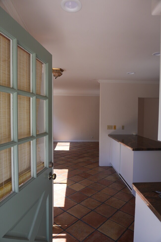 409 Old Coast Hwy in Santa Barbara, CA - Building Photo - Building Photo
