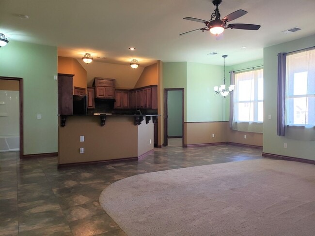 329 Madison Pl Dr in Moore, OK - Building Photo - Building Photo