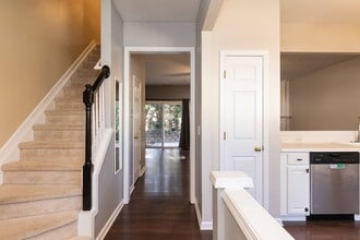 4254 Vienna Crest Dr in Raleigh, NC - Building Photo - Building Photo