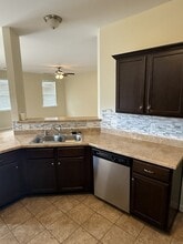 1629 Robindale Dr in Nashville, TN - Foto de edificio - Building Photo