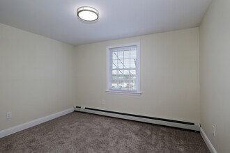 Manchester Gardens in Manchester, NH - Building Photo - Interior Photo