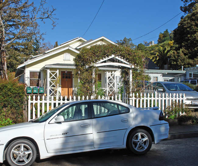 143 Park St in San Rafael, CA - Building Photo - Building Photo