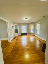 2 Grout Ct in Worcester, MA - Building Photo - Building Photo