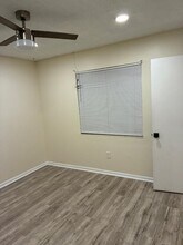6001 Shaker Wood Cir in Tamarac, FL - Building Photo - Building Photo