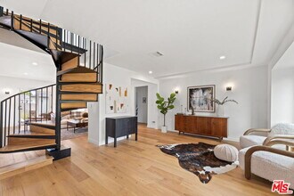 3908 Bentley Ave in Culver City, CA - Building Photo - Building Photo