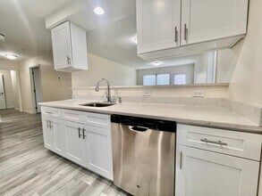 67 Lake St in White Plains, NY - Building Photo - Building Photo