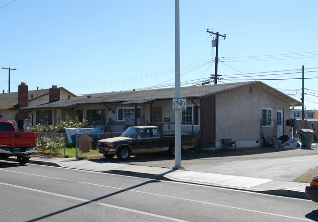 5431 S J St in Oxnard, CA - Foto de edificio - Building Photo