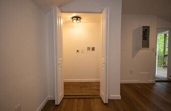 23 Highland St in Townsend, MA - Building Photo - Building Photo