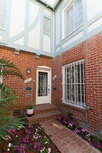 1207 S Orlando Ave, Unit 1 in Los Angeles, CA - Foto de edificio - Building Photo