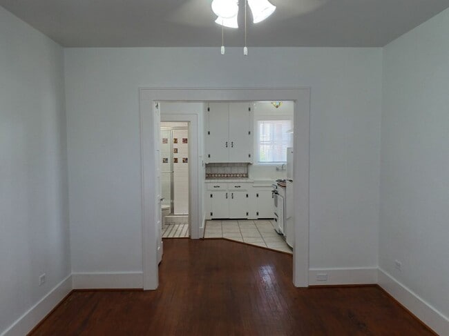 2924 Ave P 1/2, 1 in Galveston, TX - Building Photo - Building Photo