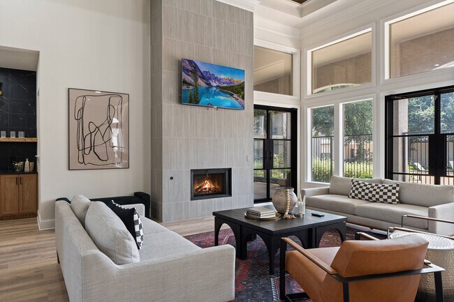 Lakes At Lewisville in Lewisville, TX - Foto de edificio - Building Photo