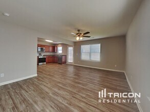 4079 Village Park Ct in Winston-Salem, NC - Building Photo - Building Photo