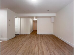 7126-194B 194b St in Surrey, BC - Building Photo - Building Photo