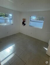 3004 Oaklawn Ave in Largo, FL - Building Photo - Building Photo