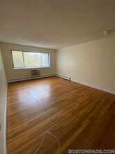 122 Dustin St in Boston, MA - Building Photo - Building Photo